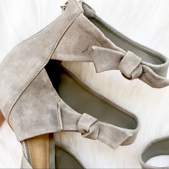 SCHUTZ Miranda Bow Sandals - Picture 5 of 8